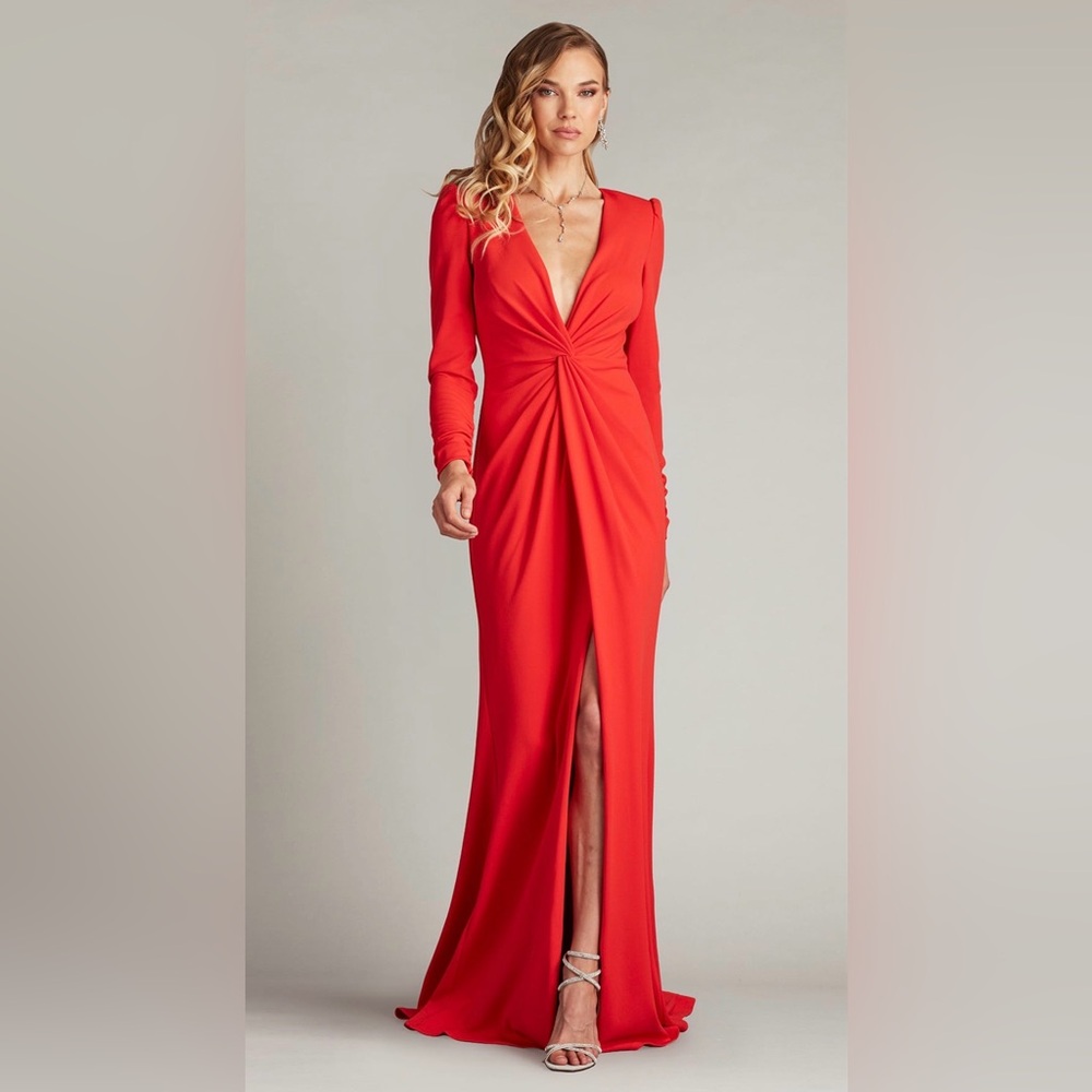 NEW Tadashi Shoji Bates Twist Front Long Sleeve Red Gown, Small